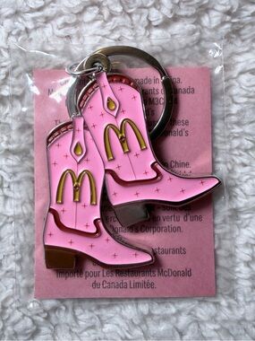 NIB Shania Twain + McDonald’s Key Chain